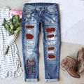 Jeans dritti blu da donna con strappi, stampe natalizie e dettagli in patchwork scozzese - S / Blu