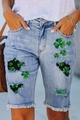 Pantalones cortos vaqueros azules con estampado de trébol y detalles rotos deshilachados - S / Estampado Trébol Azul Claro
