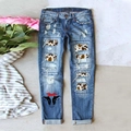 Détail d'un jean bleu délavé avec empiècements motif vache et graphique de vache - 3XL / Bas - Imprimé léopard jaune Tête de vache avec motif épingle à cheveux rouge (TP02221) / Bleu