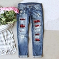Damen Blue Jeans mit rotem Karo-Patchwork und modischen Rissen im Distressed-Stil - 3XL / Blau Rot Kariert