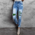 Jean femme taille haute bleu déchiré avec patchwork à carreaux verts et bords frangés - S / Bleu Clair (Patch à Carreaux Verts)