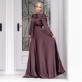 Elegante abito lungo in raso marron a maniche lunghe con linea ad A e fiocco al collo - S / Marrone Rosso