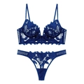 Ensemble de lingerie en dentelle bleu marine avec soutien-gorge en V et string - S / Bleu
