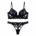 Ensemble lingerie sexy en dentelle noire col en V profond avec soutien-gorge et string - S / Noir