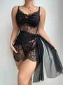 Dettaglio del pizzo a ciglia su questo set di lingerie e camicia da notte nera da donna - S / Nero