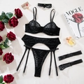 Ensemble de lingerie en dentelle léopard noir avec roses rouges et accessoires - S / Noir