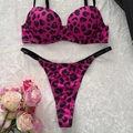 Ensemble de lingerie léopard rose fuchsia avec soutien-gorge push-up et thong - S / Fruit