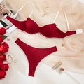 Ensemble lingerie bordeaux côtelé avec bordure en dentelle blanche et bretelles - S / Bordeaux