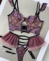 Completo intimo 3 pezzi in pizzo floreale viola con spalline nere e catene argento - S / Viola
