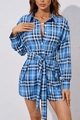 Detalle del vestido camisero de cuadros azules y negros con solapa y botones blancos - S / Cuadros Azules (10903)