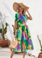 Detail eines bunten Midikleids mit Blumenmuster, V-Ausschnitt und passendem Gürtel - S / Grün