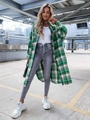 Dettaglio di una camicia a quadri verde lunga con tasche sul petto e colletto a bottoni - Taglia S / Top / Verde