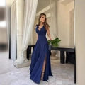 Elegantes tiefblaues Maxikleid mit V-Ausschnitt, Schulterbindern und hohem Beinschlitz - S / Marineblau