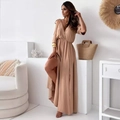 Elegantes khakifarbenes Maxikleid mit V-Ausschnitt, Seitenschlitz und langen Ärmeln für Urlaub - S / Camel