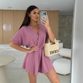 Combishort violet chic à col en V pour femme avec taille ajustée et manches courtes été - Rose Lotus