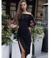 Elegantes schwarzes schulterfreies Etuikleid mit Seitenschlitz und Glitzereffekt - S / Schwarz