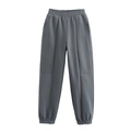 Dettaglio dei pantaloni jogger grigi con vita elastica e cucitura frontale netta - XS / Pants