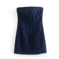 Detalle del vestido denim palabra de honor azul oscuro con costuras y bajo deshilachado - XS / Azul marino