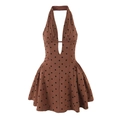 Detail van bruine polkadot halterjurk met diepe V-hals en uitlopende A-lijn rok - S / Bruin Stip