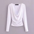 Witte top met lange mouwen, gedrapeerde V-hals en gerimpelde zijdetails - S / Wit