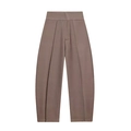 Detail einer hoch taillierten braunen Faltenhose mit vertikaler Streifenstruktur und weitem Bein - XS / Gestreift