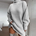 Vestido largo de punto gris con cuello alto y mangas raglán para otoño e invierno - S / Gris claro