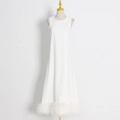 Elegantes weißes ärmelloses A-Linien-Kleid mit Rundhalsausschnitt und Federsaum - S / Weiß