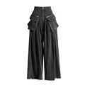 Detail van zwarte cargo jeans met hoge taille, gouden ritsen en grote zakken voor dames - S / donkergrijs