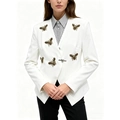 Détail de blazer blanc avec six ornements d'abeilles dorées et accents de strass brillants - S / Blanc