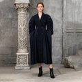 Detailed view of the dark blue double-breasted coat with giant bubble sleeves and wide hem - S / Navy Blue