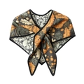 Sciarpa in seta con stampa floreale e motivi botanici arancio e verde su sfondo bianco - Stame di Fiore Foglia / Taglia unica