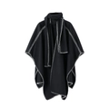 Eleganter schwarzer Strickponcho für Damen mit kontrastierenden weißen Whipstitch-Nähten - Cape-Schal-Set / Schwarz