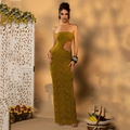 Elegante olijfgroene kanten jurk, strapless met stijlvolle uitsnijding in de taille - S / Geel