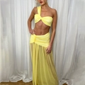 Set due pezzi giallo con top monospalla e gonna lunga in rete con spacco profondo - S / Giallo