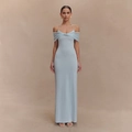 Abito lungo azzurro con scollo all'americana e dettagli in rete con spalle scoperte - S / Blu
