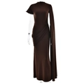 Elegantes dunkelbraunes asymmetrisches Maxikleid mit Kapuzenärmel und Raffungen - L / Kaffeebraun