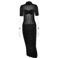 Elegante abito midi longuette nero con maniche in mesh trasparente e gonna a matita arricciata - S / Nero