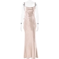 Robe longue élégante en satin champagne avec fines bretelles et coupe ajustée - S / Abricot