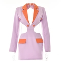 Abito blazer moderno con cut-out e colletto a rever in viola e arancione - S / Viola