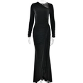 Elegante abito nero con scollo asimmetrico, dettagli arricciati e orlo a sirena - S / Nero