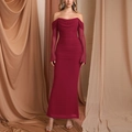Elegantes schulterfreies weinrotes Kleid mit Raffung und langen Netzärmeln - XS / Burgunderrot