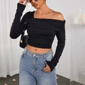 Crop top nero sexy a maniche lunghe con spalle scoperte e dettagli increspati aderenti - L / Nero