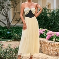 Elegante vestido largo palabra de honor de malla con talle alto y pliegues en negro - XS / Albaricoque