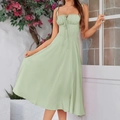 Minzgrünes Trägerkleid mit floralem Muster, gerafftem Ausschnitt und kleiner Schleife - XS / Bohnengrün
