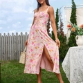 Rosa Maxikleid mit Blumenmuster, Kordelzug und hohem Schlitz in einem Sommergarten - XS / Nude Pink Floral