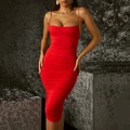 Sexy rotes figurbetontes Kleid mit Raffungen und schmalen Trägern für Partys - XS / Rot