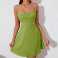 Abito a sottoveste verde avocado in chiffon con scollo a cappuccio e strass - S / Verde