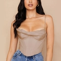 Haut corset femme en satin marron clair avec col bénitier et structure à baleines élégante - XS / Champagne