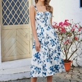 Maxikleid mit Blumenmuster, Rückenausschnitt, hohem Schlitz und Spaghettiträgern für den Sommer - XS / Weiß mit blauen Blumen
