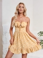Gelbes Sommer-Minikleid mit Blumenmuster, Bindeträgern und Rüschensaum für Damen - S / Erdgelb